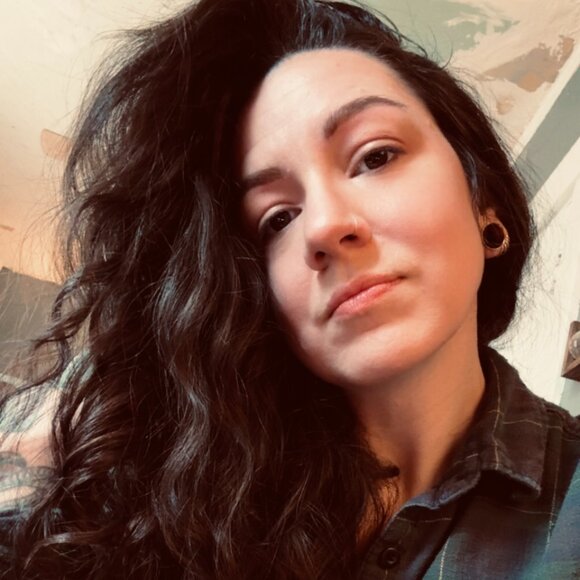 Meet your Posher, Paula - Picture 1 of 1